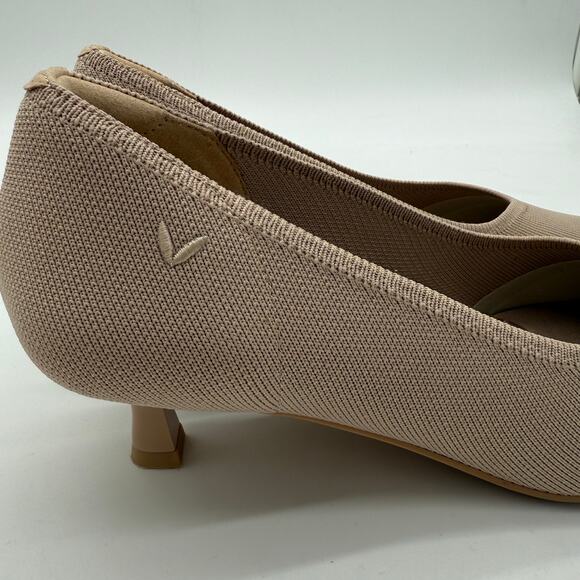 Vivaia Scarlett Pointed Toe Kitten Heels Old Money Almond Comfort Heels 8.5 - Picture 2 of 9